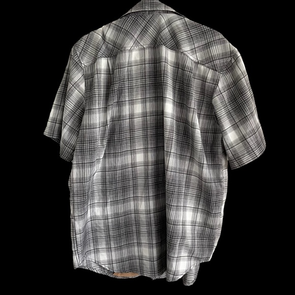 Orvis Mens Shirt Sz L Button Up Short Sleeve Tech Shirt Lightweight - Picture 2 of 7